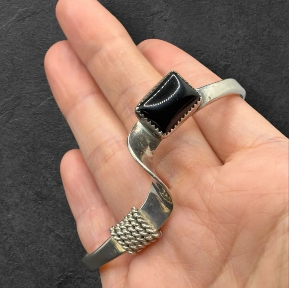 Vintage Signed Sterling BT Brugh Tsosie Navajo Black Onyx Wavy Cuff Bracelet
